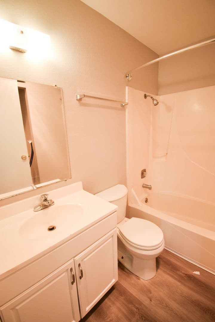 Forest Grove Apartment: 3018 19th Ave