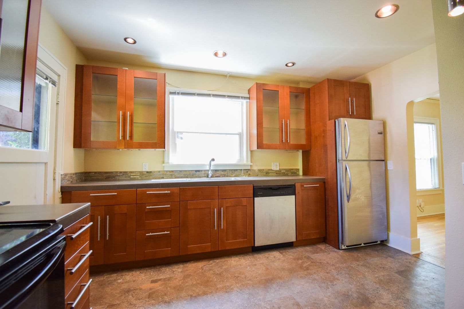 Portland Apartment: 2613-2615 NE Clackamas St.