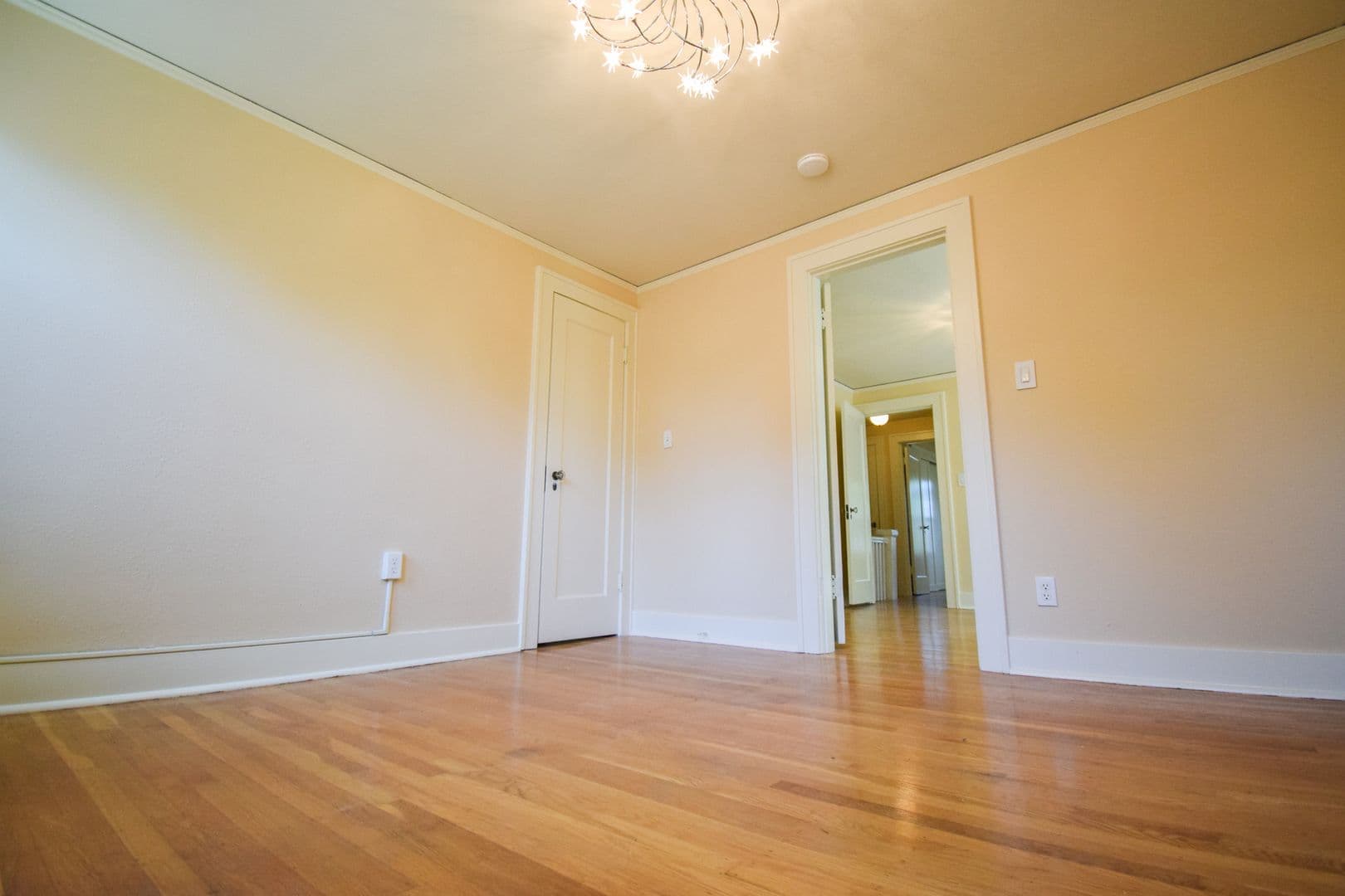 Portland Apartment: 2613-2615 NE Clackamas St.