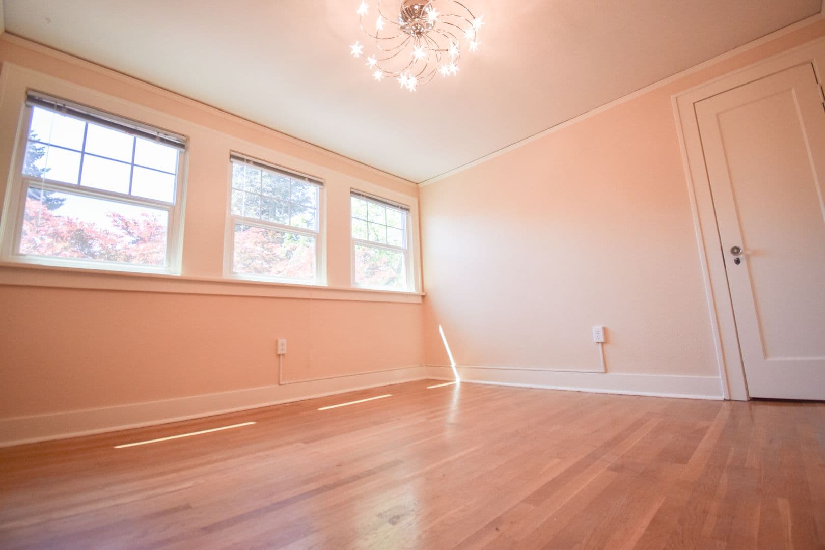 Portland Apartment: 2613-2615 NE Clackamas St.