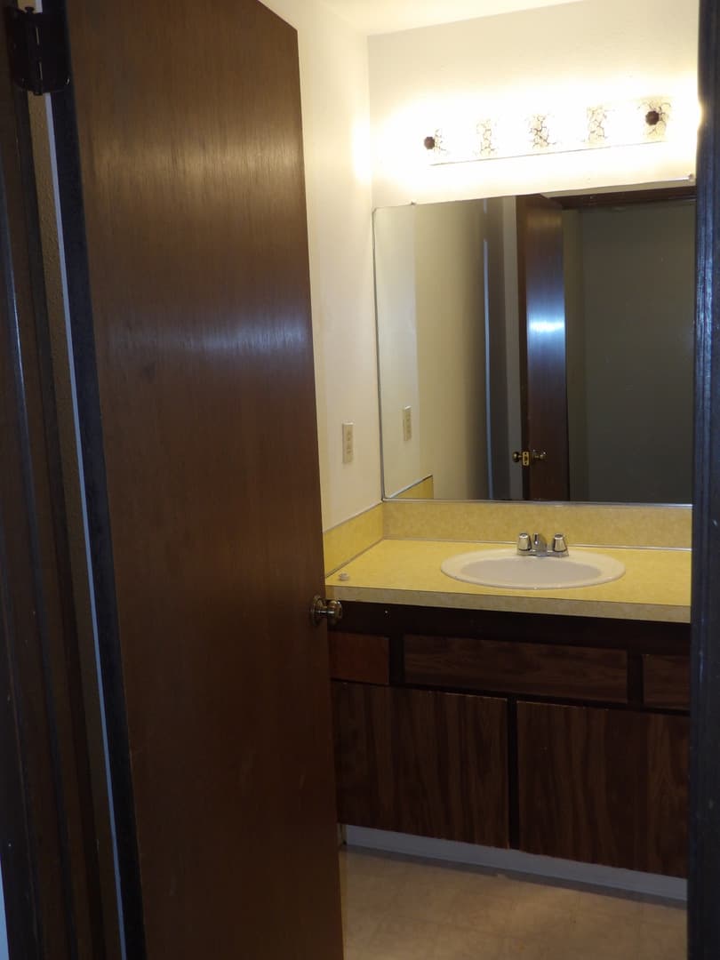 Portland Apartment: 19095 NW Rock Creek Blvd.