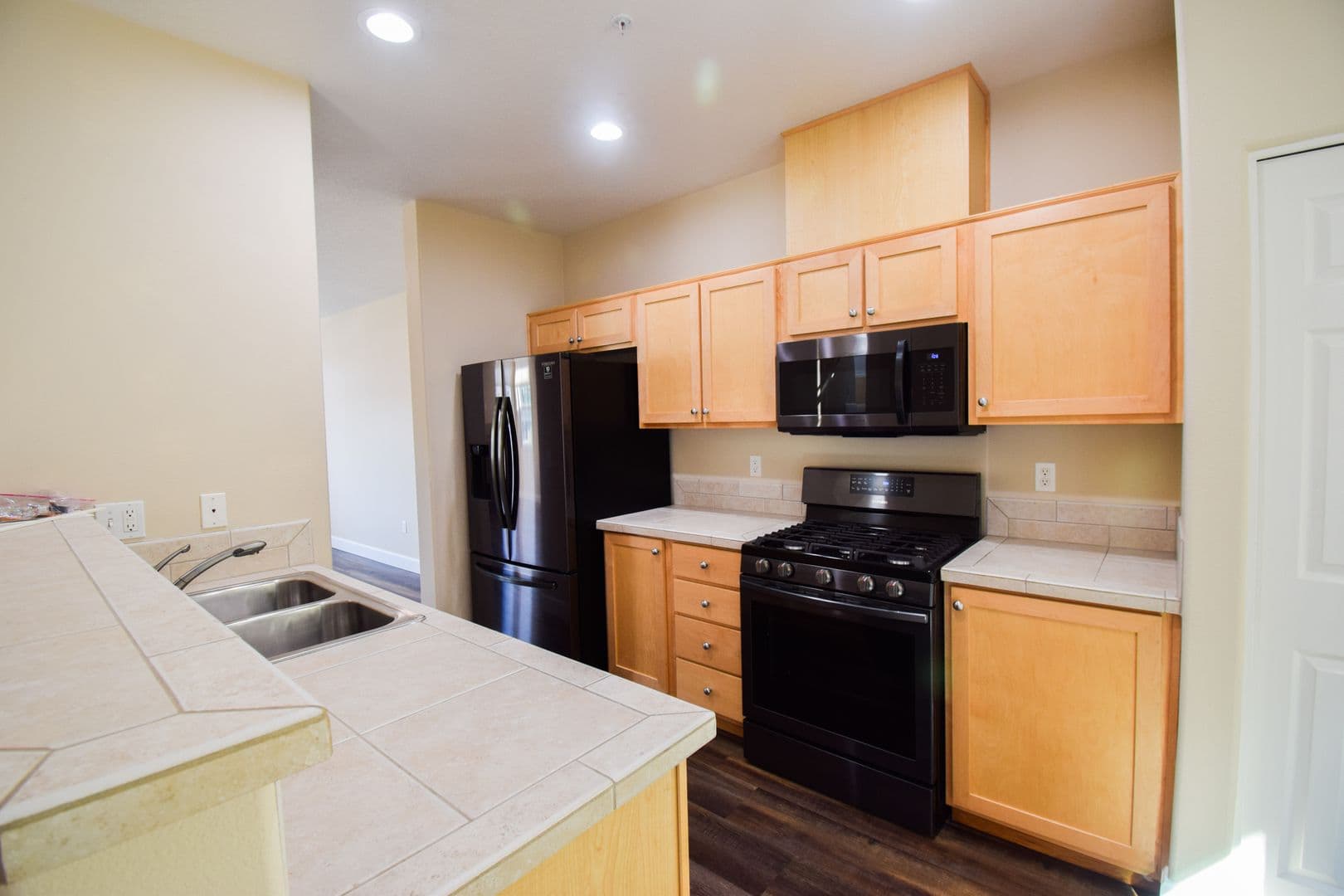 Tigard House: 10735 SW Canterbury Lane #104