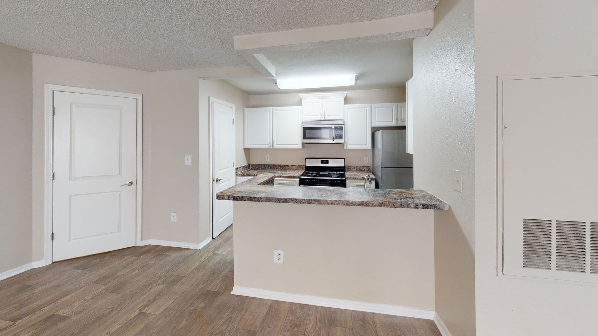 Stockbridge Apartment: 3386 Mount Zion Road