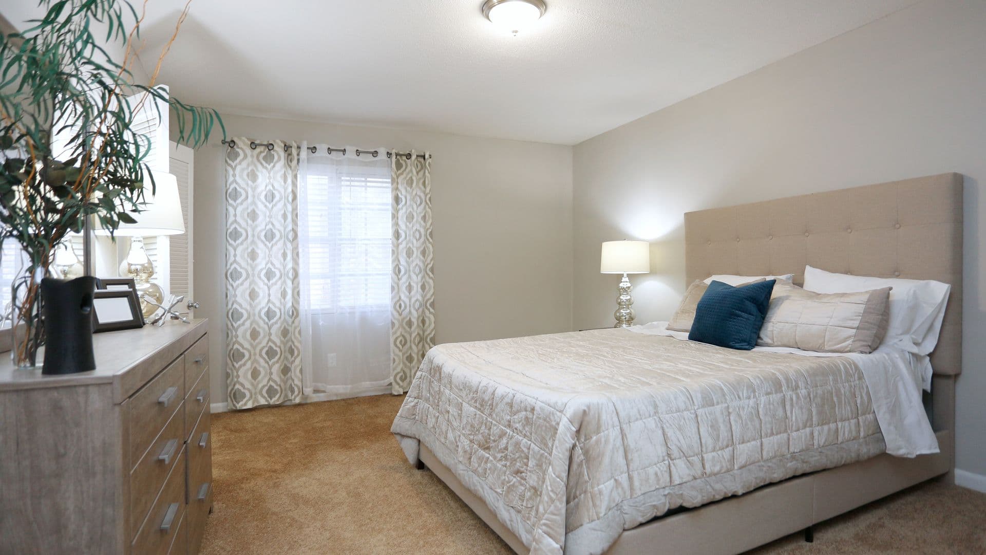 College Park Townhome: 2609 Charlestown Drive