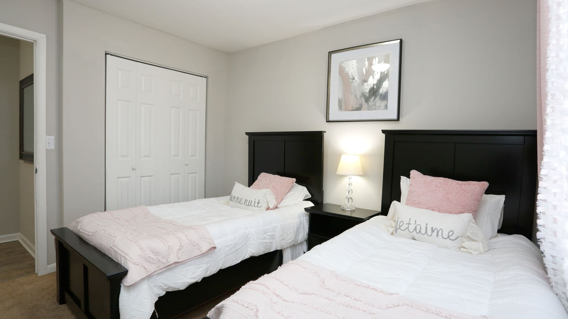 College Park Townhome: 2609 Charlestown Drive
