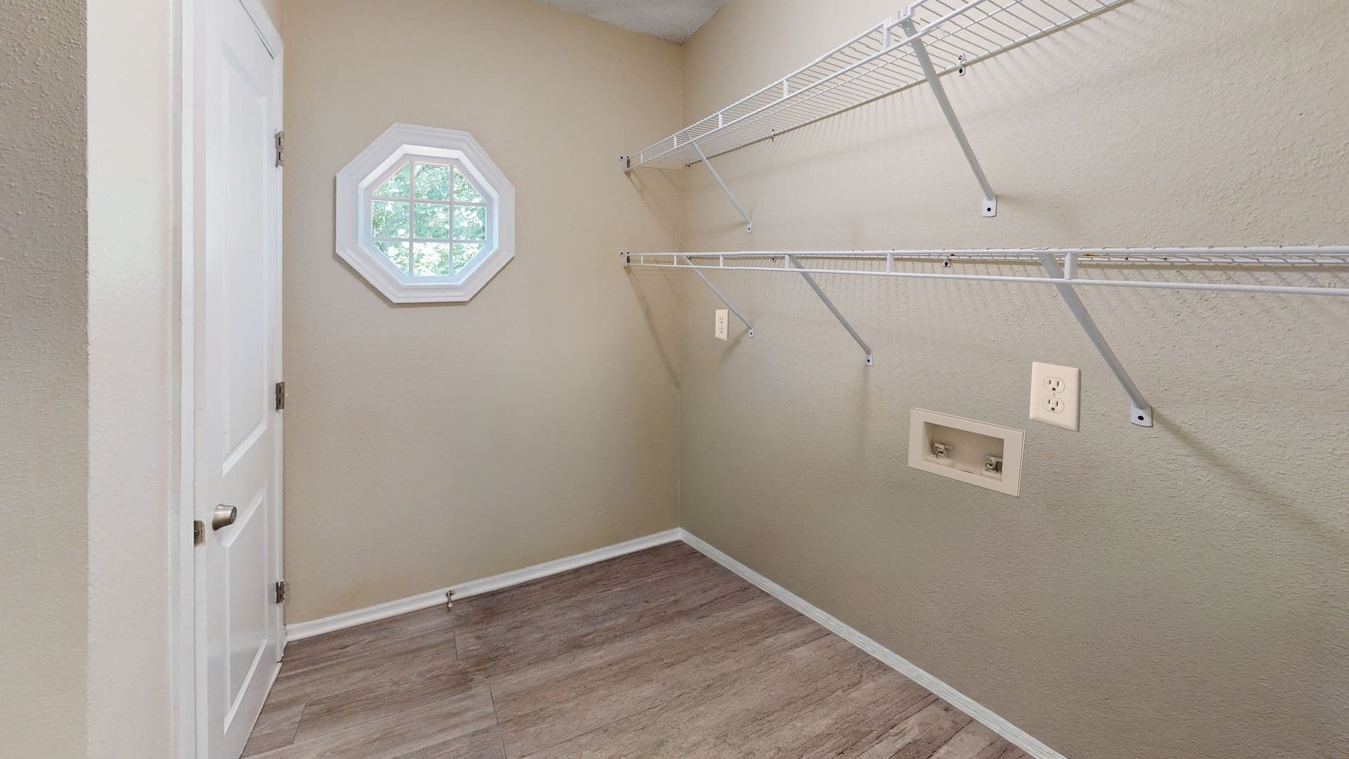 Stockbridge Apartment: 3386 Mount Zion Road