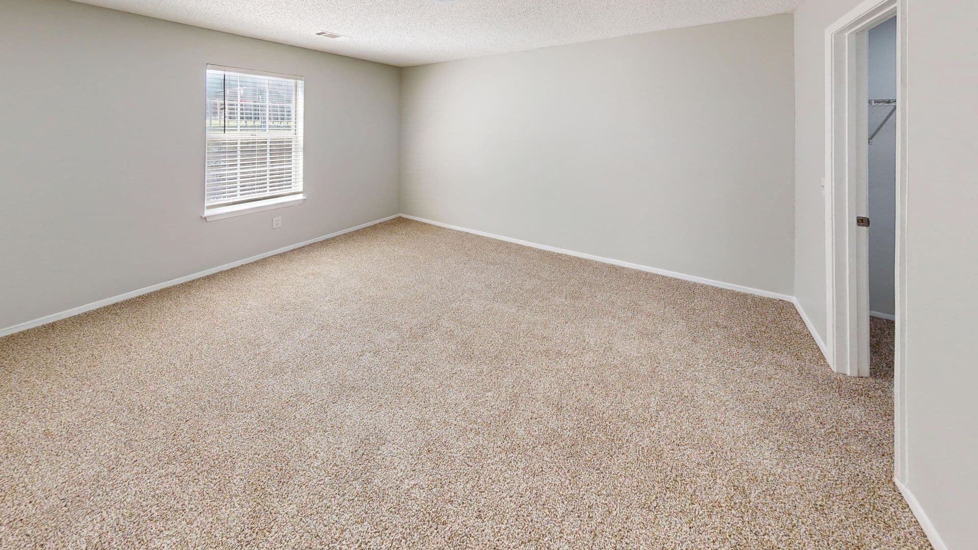 College Park Apartment: 746 Garden Walk Blvd