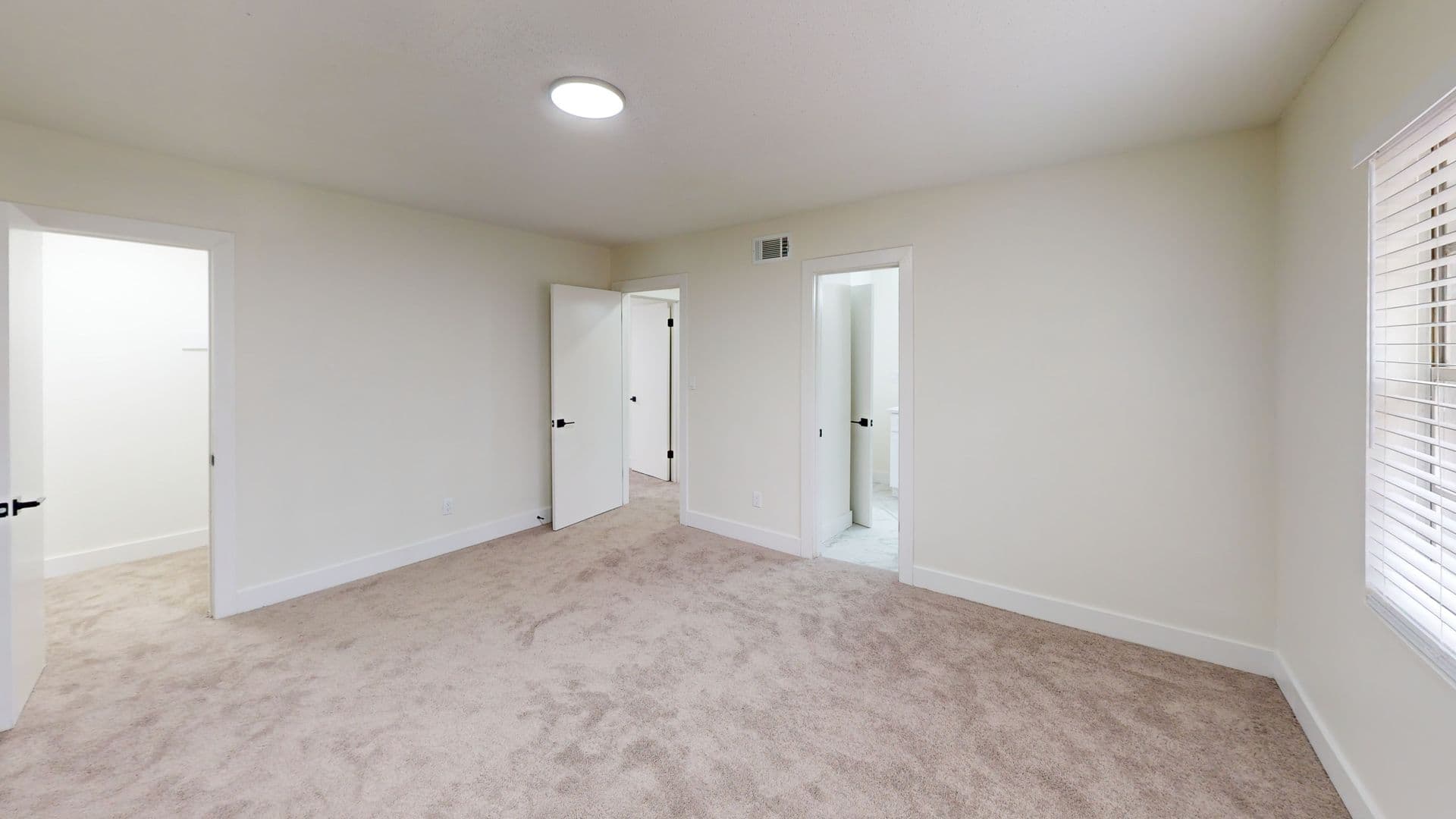 College Park Townhome: 2609 Charlestown Drive