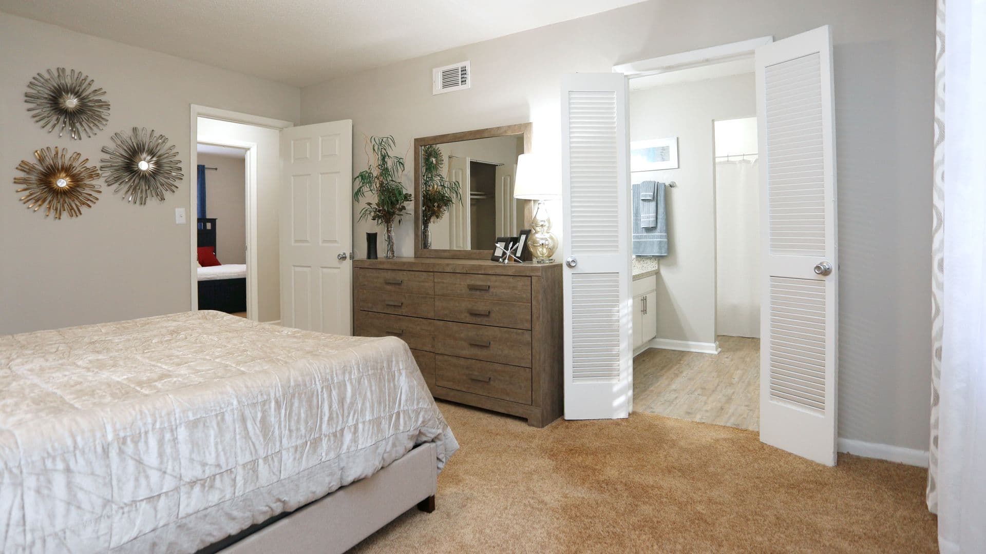 College Park Townhome: 2609 Charlestown Drive