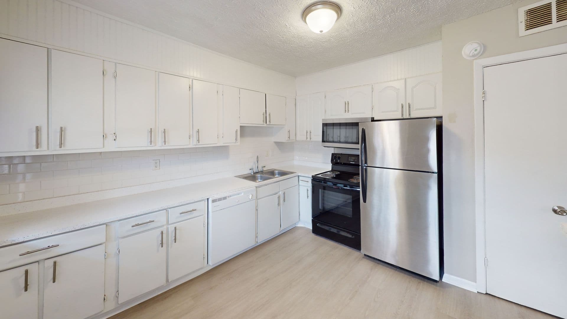 Forest Park Apartment: 1466 Rock Cut Road