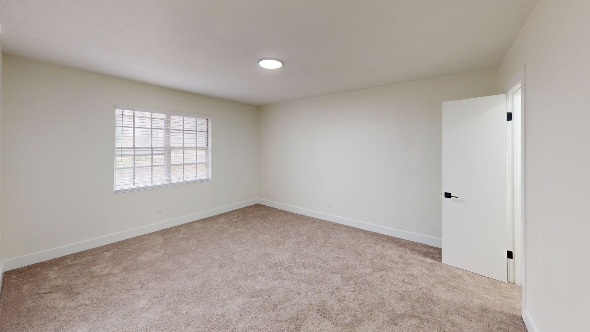 College Park Townhome: 2609 Charlestown Drive