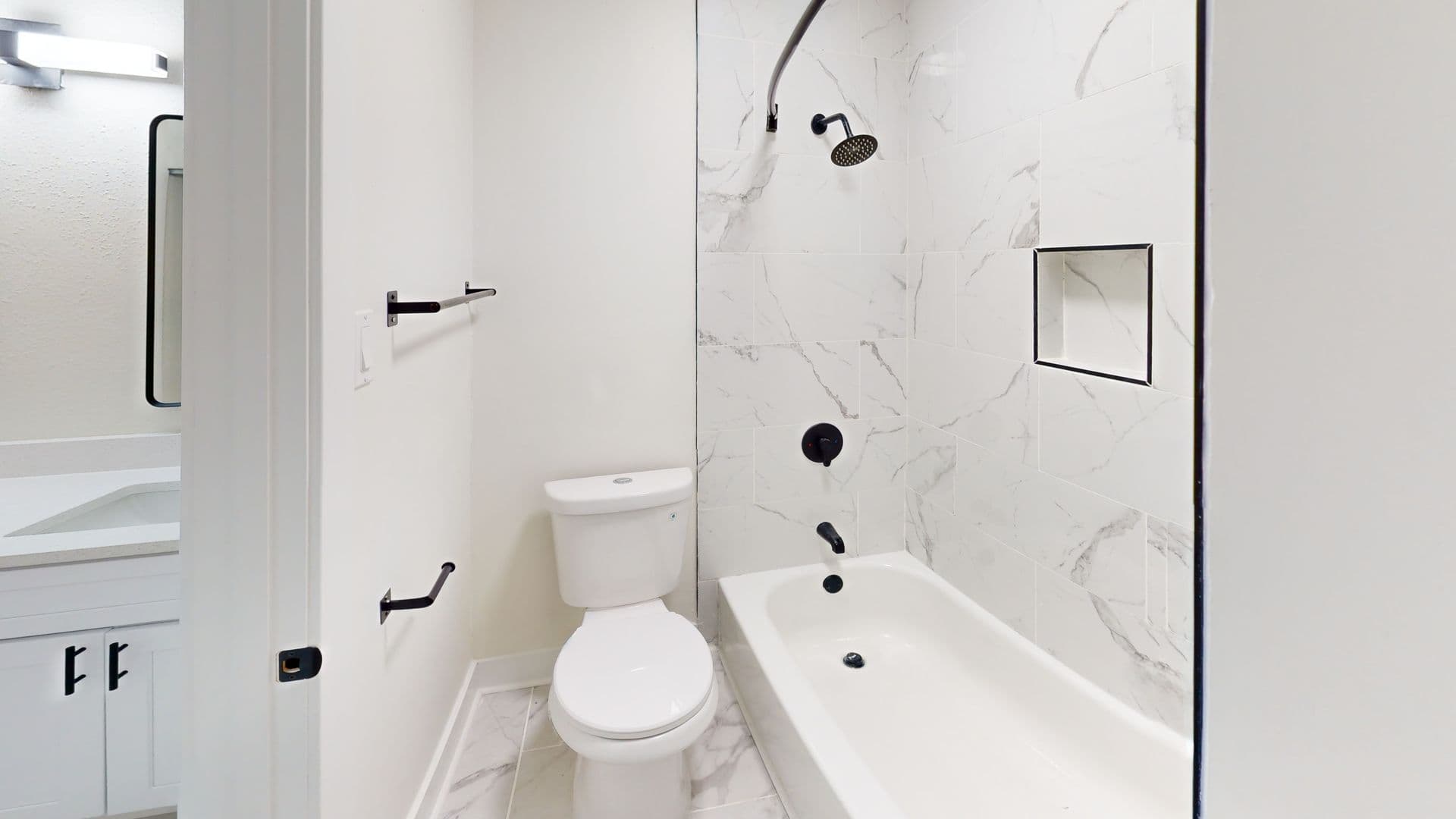 College Park Townhome: 2609 Charlestown Drive