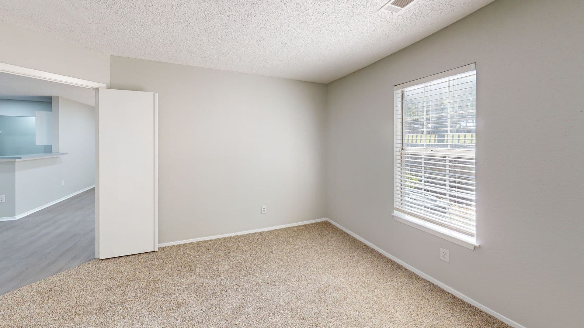 College Park Apartment: 746 Garden Walk Blvd