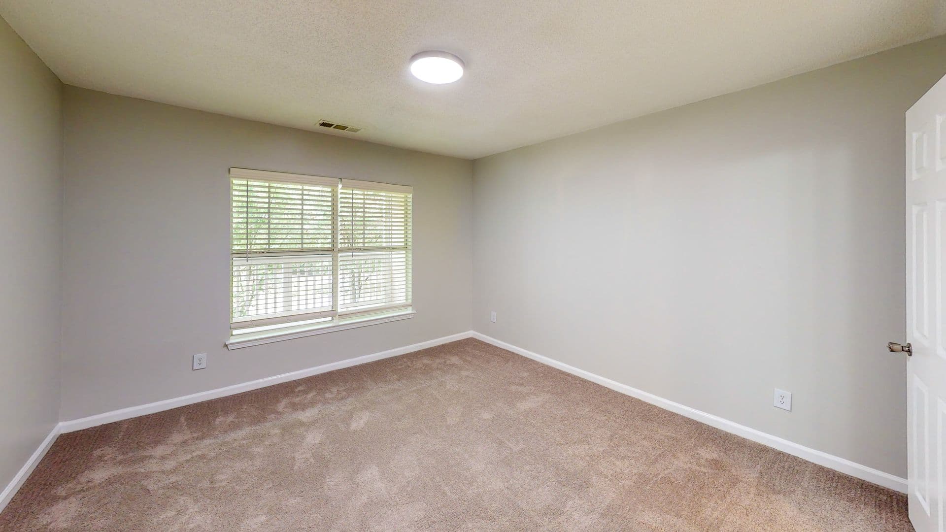 Atlanta Apartment: 2423 Martin Luther King Jr Drive SW