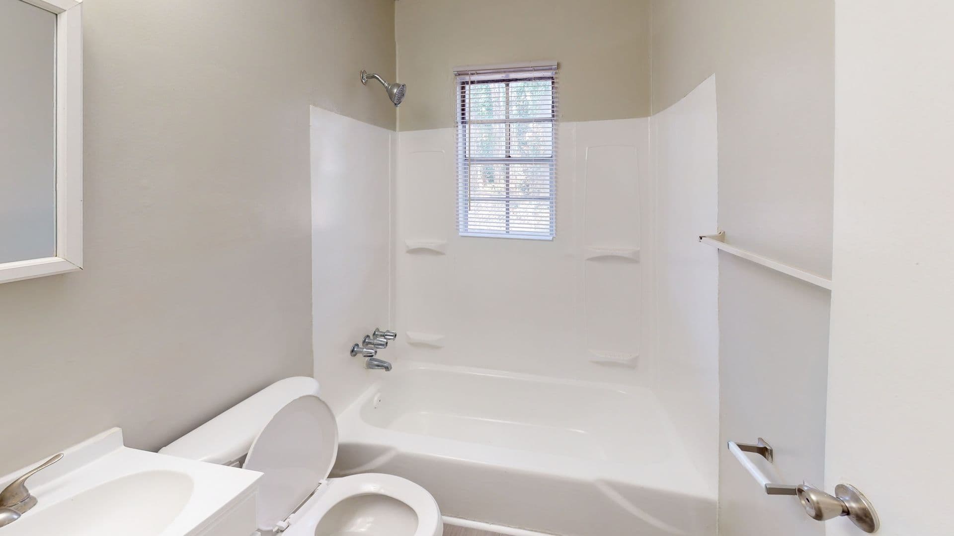 Forest Park Apartment: 1466 Rock Cut Road