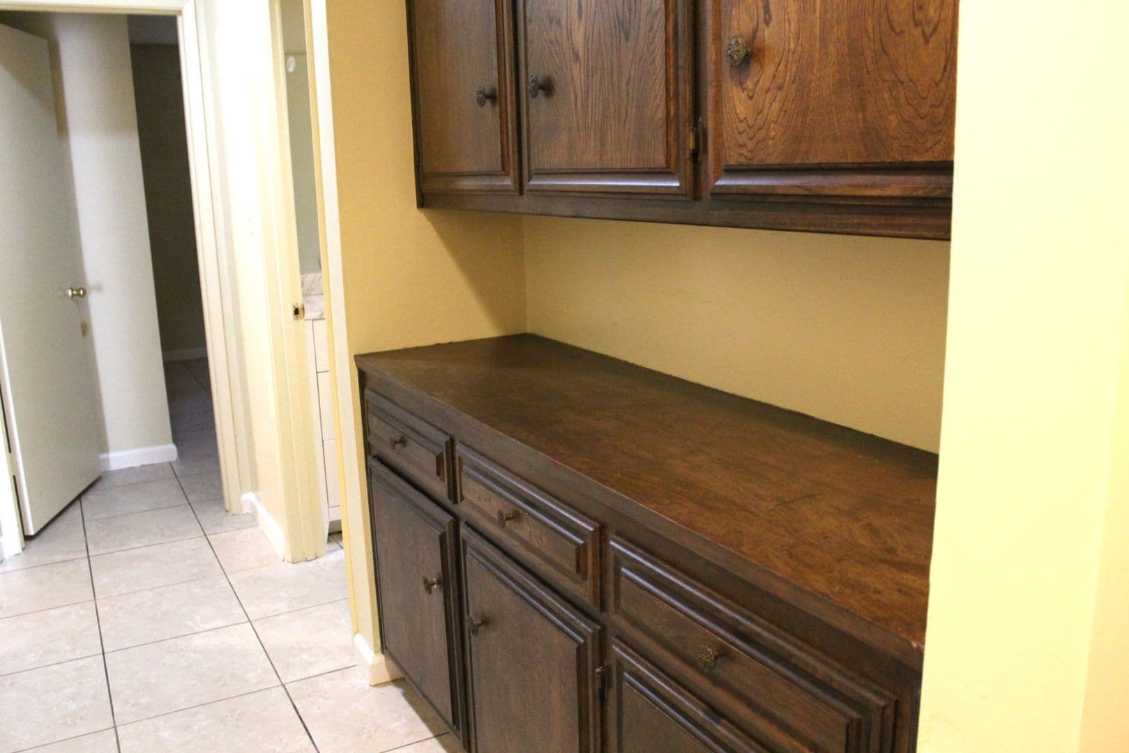 Bakersfield Apartment: 7608 Stockdale Hwy
