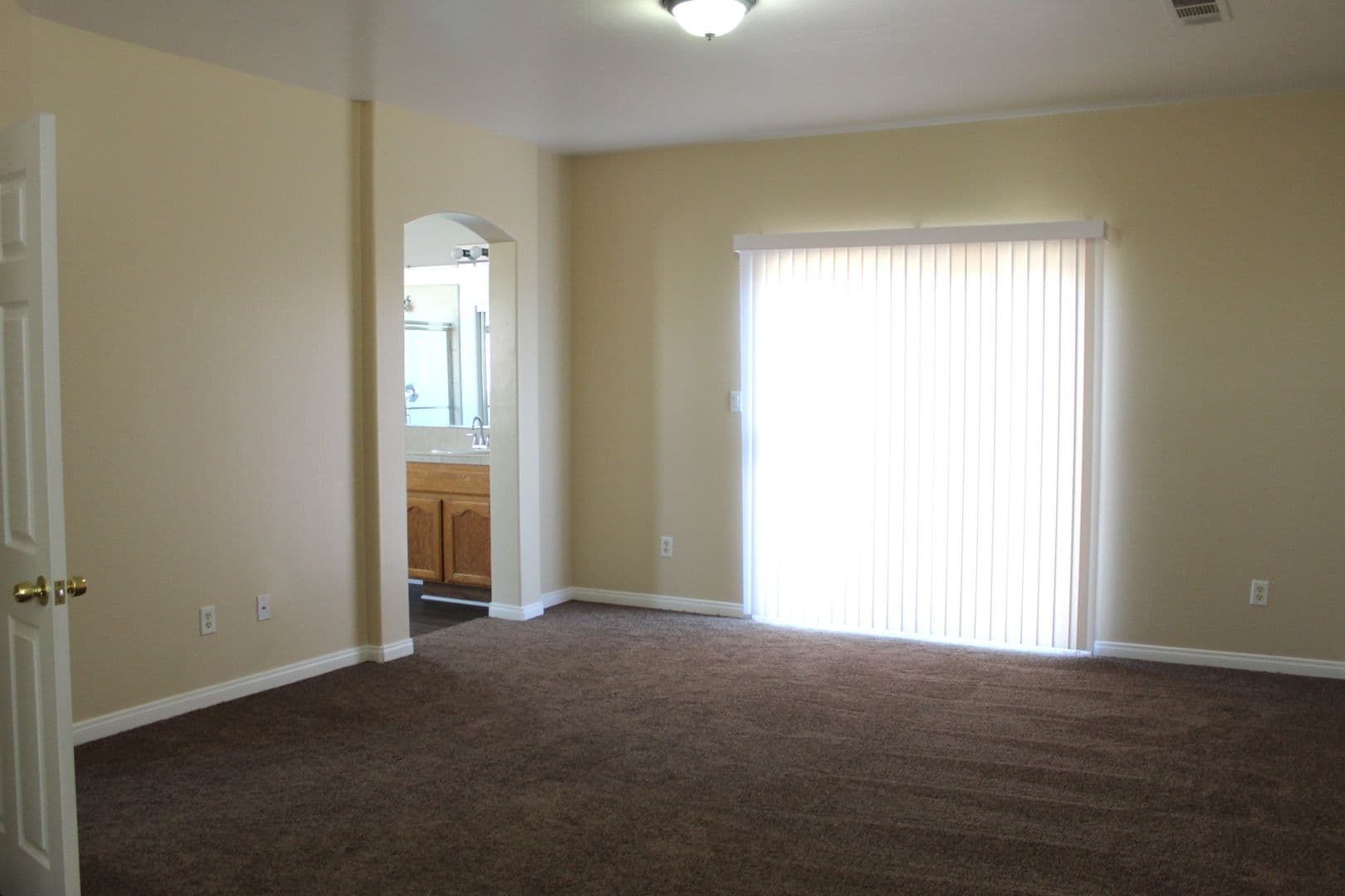 Bakersfield House: 110 Claudia Autumn Dr.