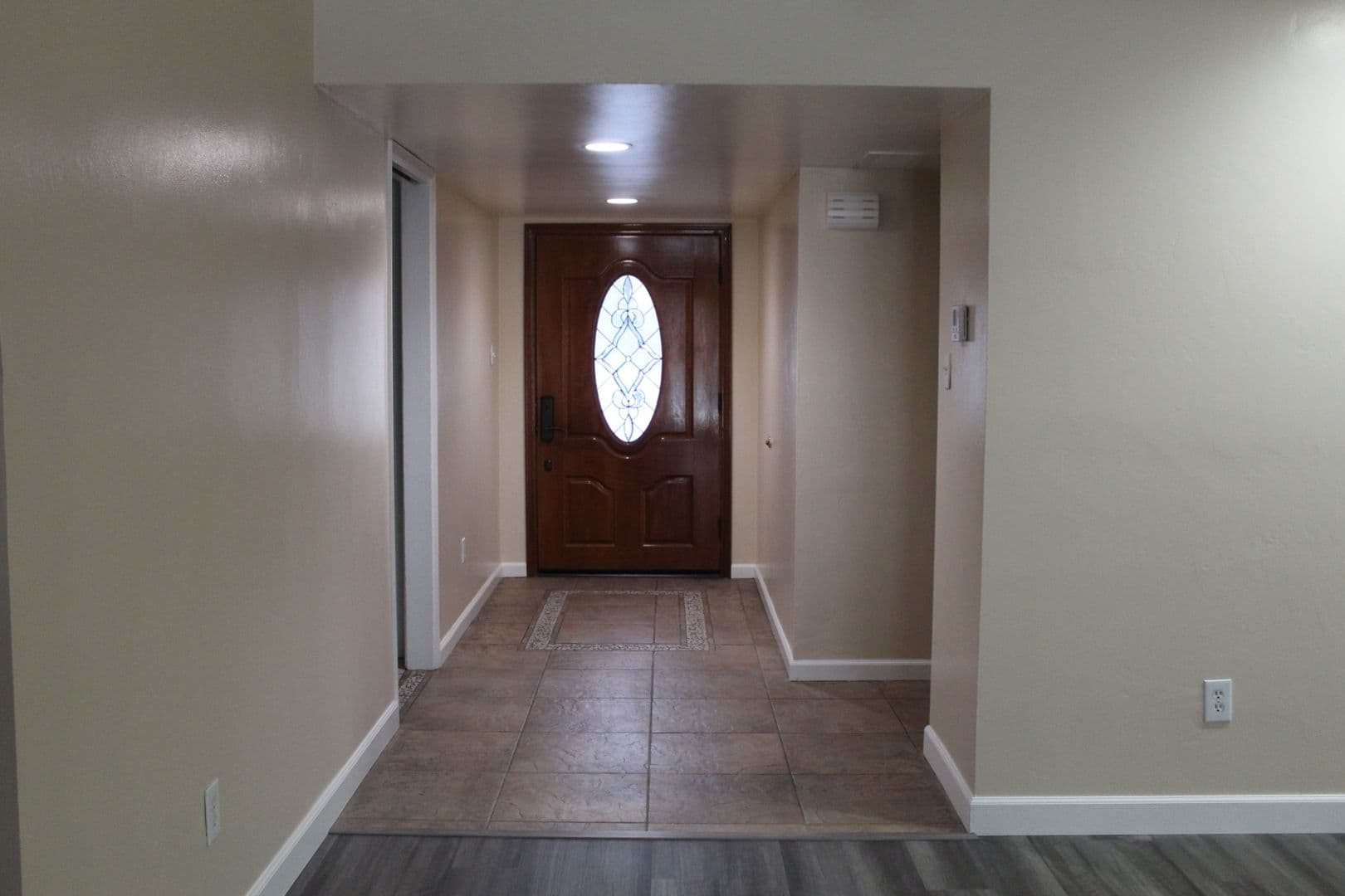 Bakersfield House: 804 Ferdinand Ct