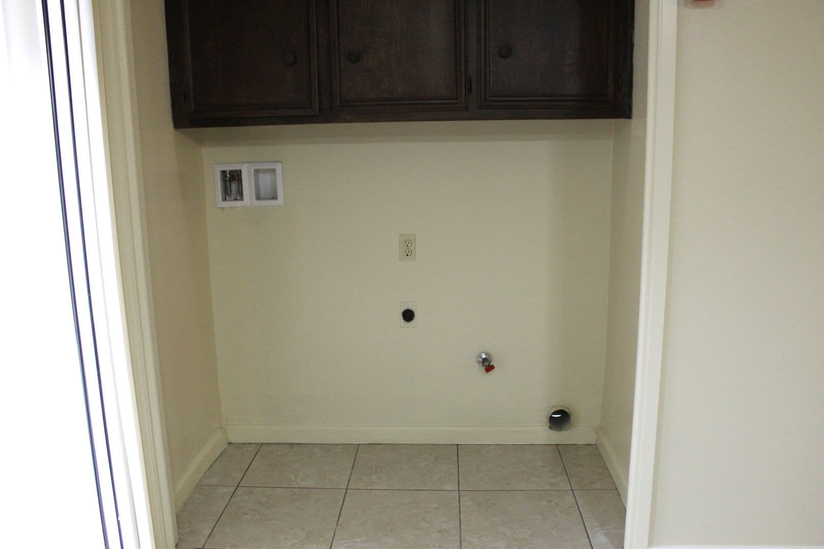 Bakersfield Apartment: 7608 Stockdale Hwy