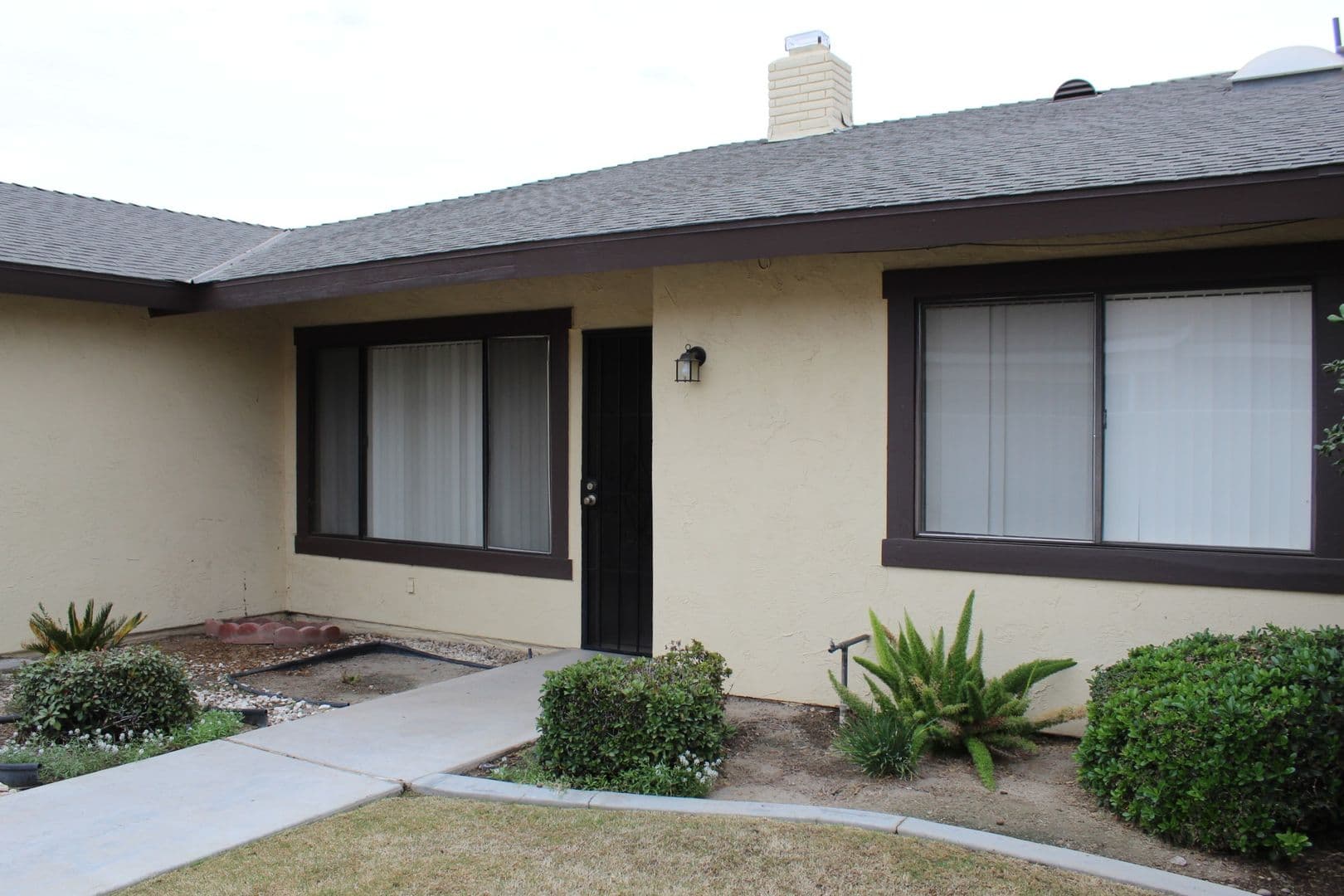 Bakersfield Apartment: 7608 Stockdale Hwy
