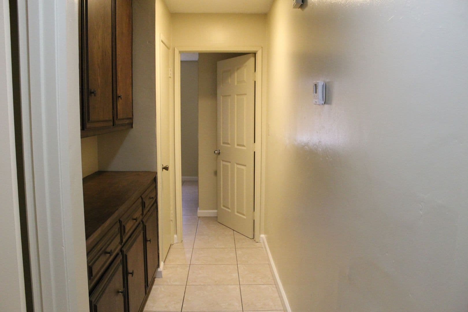 Bakersfield Apartment: 7608 Stockdale Hwy