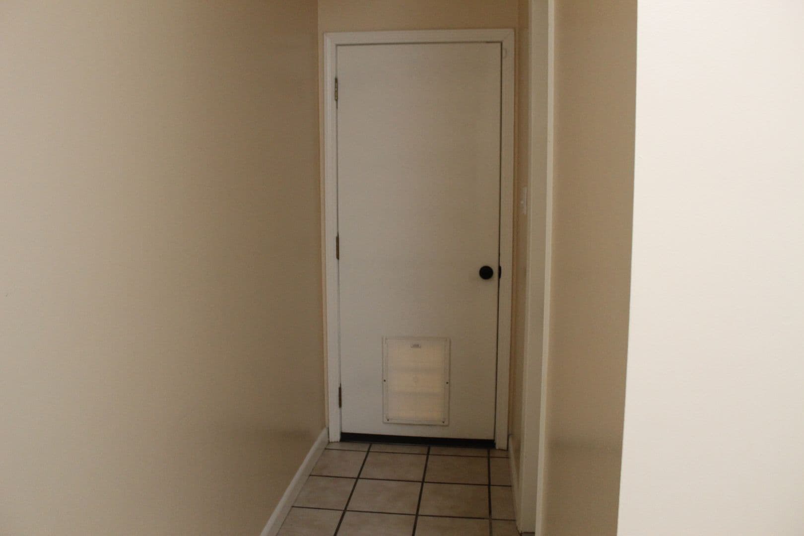Bakersfield House: 804 Ferdinand Ct