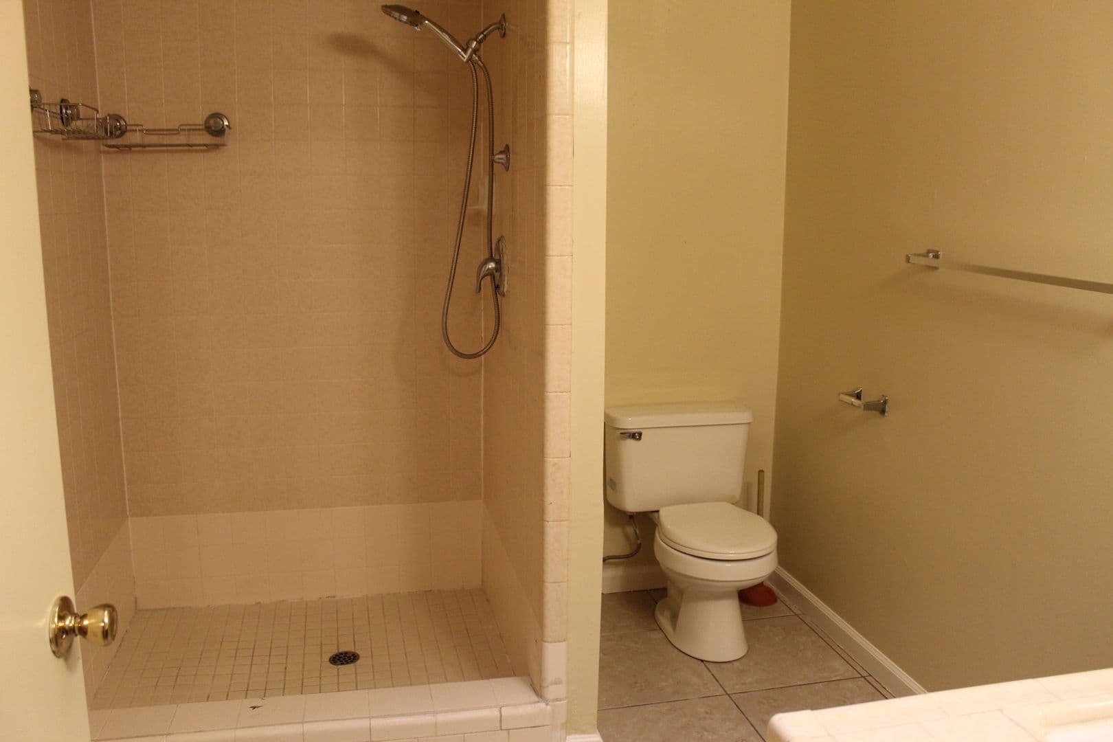 Bakersfield Apartment: 7608 Stockdale Hwy