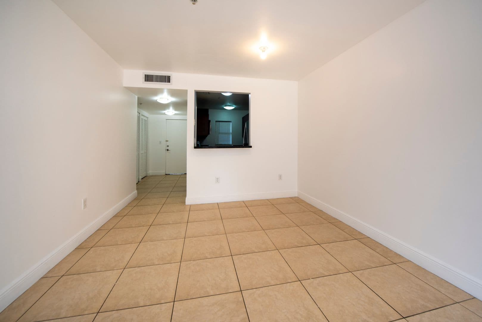 Davie Apartment: 4137 Stirling road