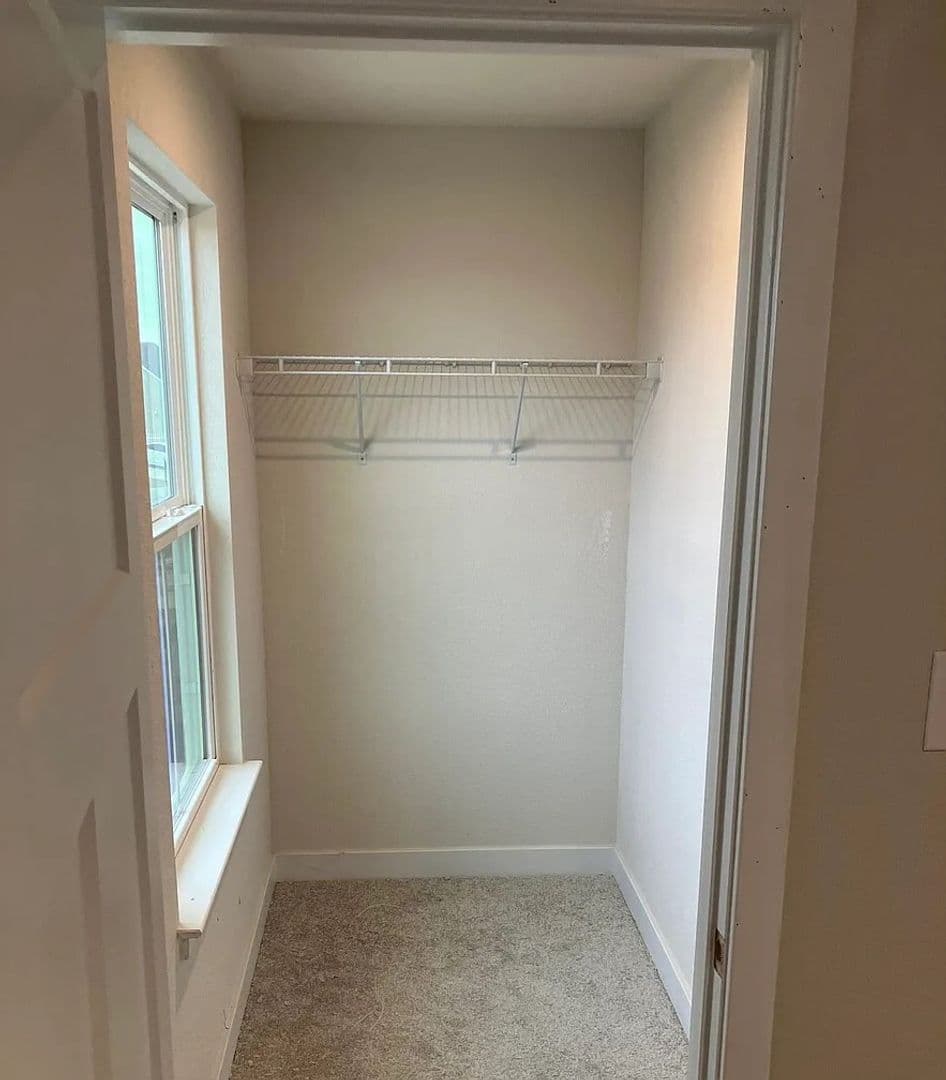 Elizabeth City House: 317 Egret Court