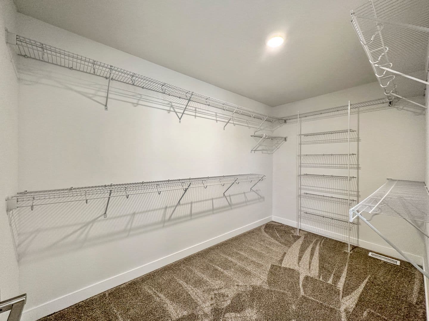 Davenport Apartment: Lakeview Pkwy - Ravenwood Ln