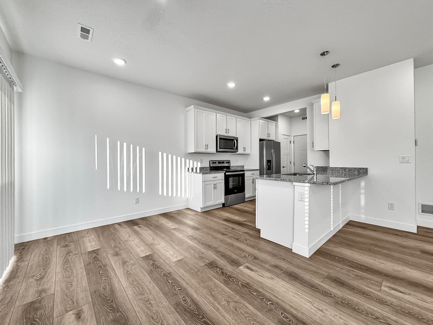 Davenport Apartment: Lakeview Pkwy - Ravenwood Ln