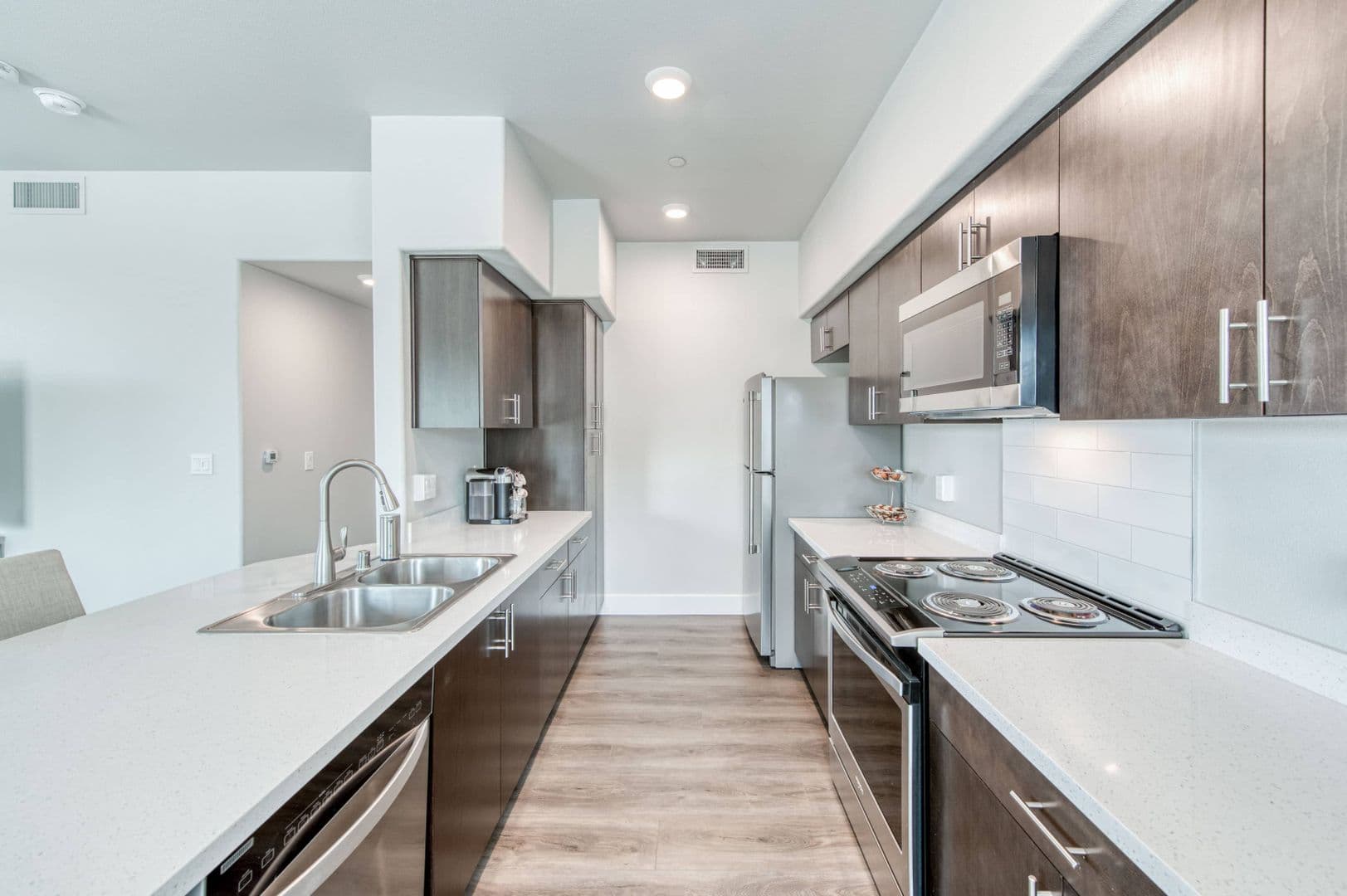 Clovis Apartment: 382 North McKelvy Avenue