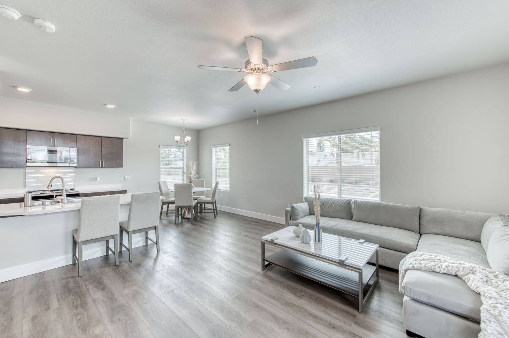 Clovis Apartment: 382 North McKelvy Avenue