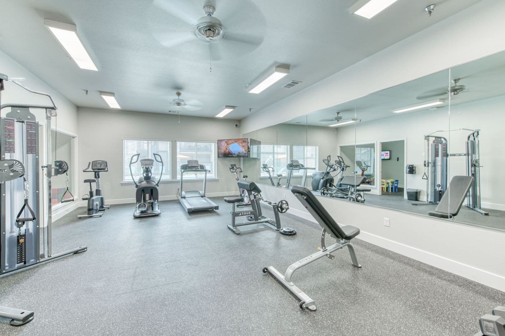 Clovis Apartment: 382 North McKelvy Avenue