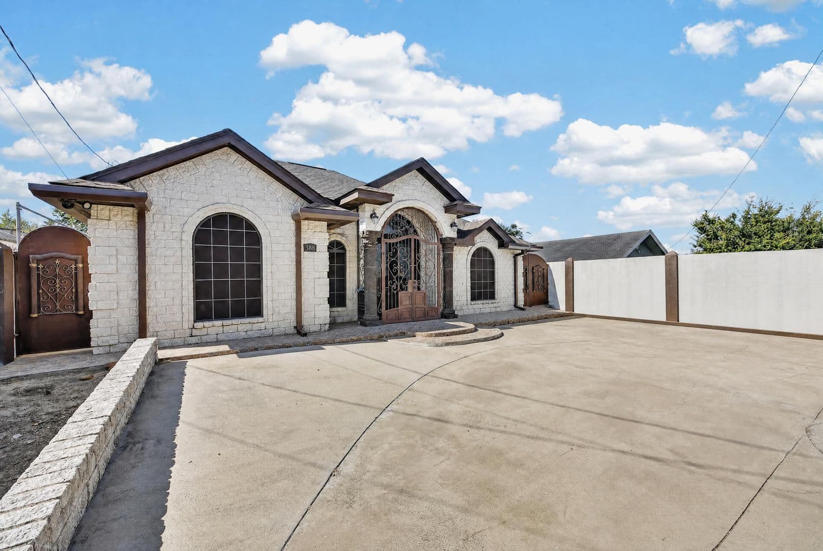 Rio Grande City Apartment: 388 Nicholas Lopez
