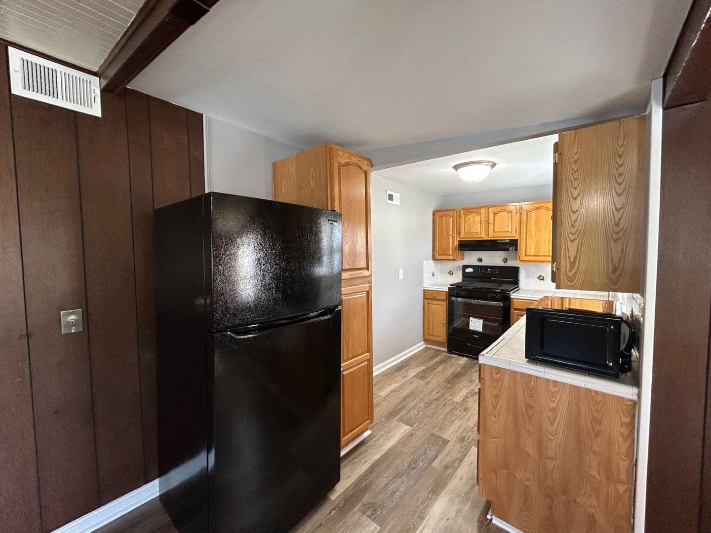 Baltimore House: 400 Hazlett Ave #B