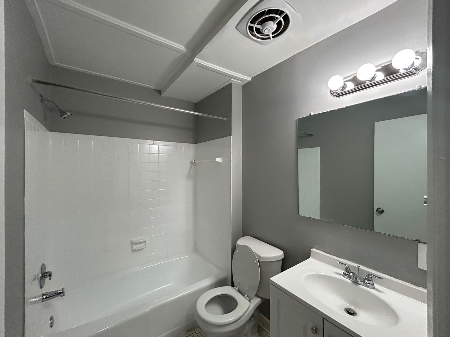 Baltimore Apartment: 6001 Park Heights Ave