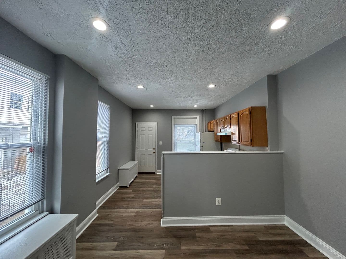 Baltimore House: 2810 E Monument St
