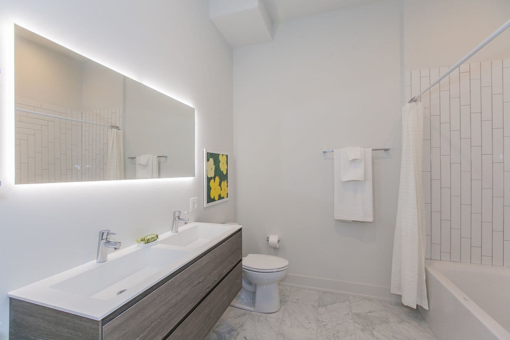 Chicago Apartment: 853 N. Larrabee