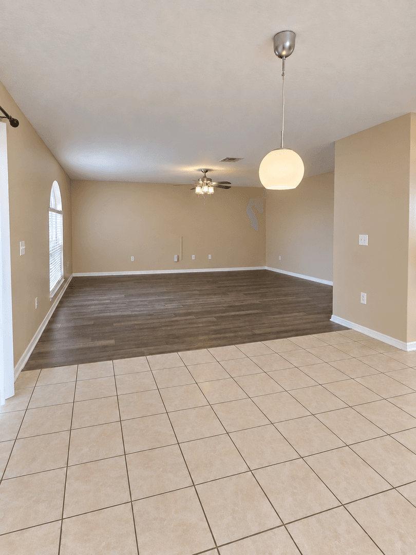 Sanford House: 410 Fairfield Drive