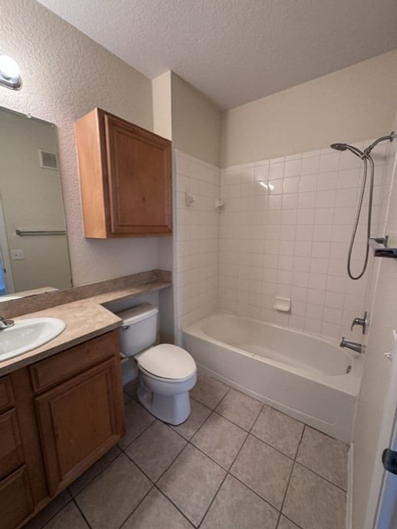 Orlando Condo: 6149 Metrowest Blvd. #302