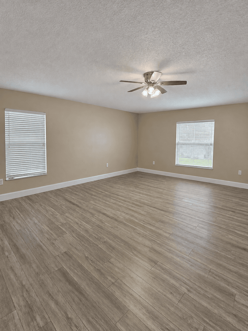 Sanford House: 410 Fairfield Drive