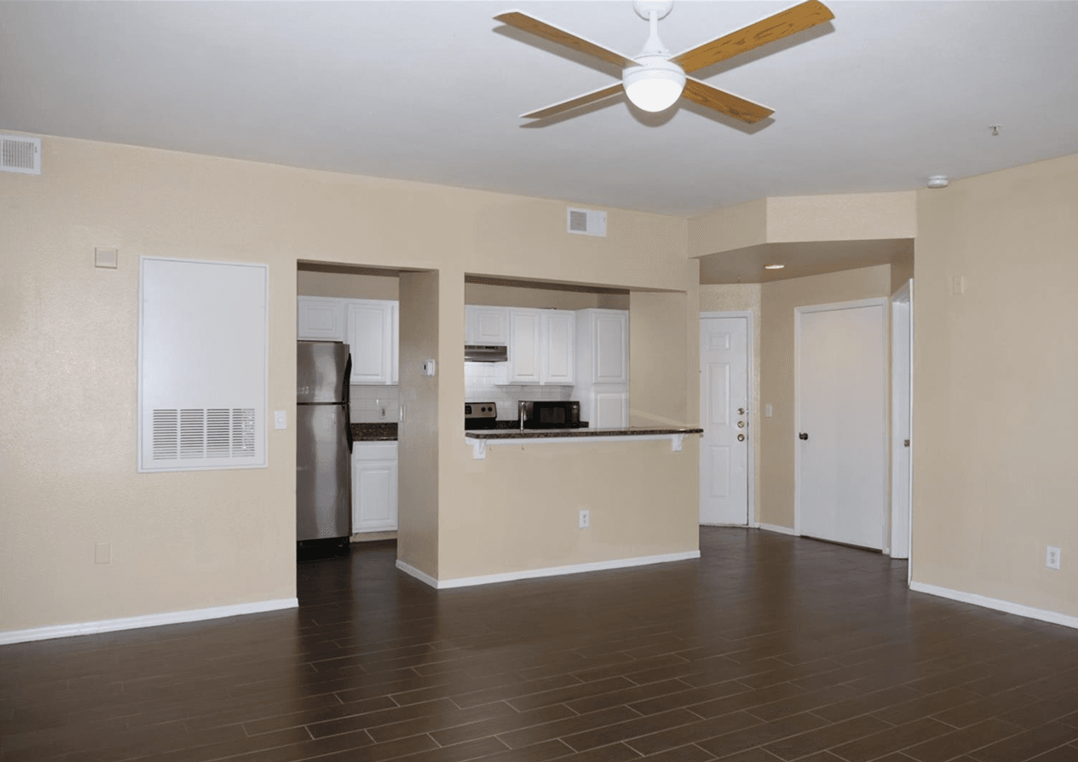 Longwood Condo: 413 Summit Ridge Place