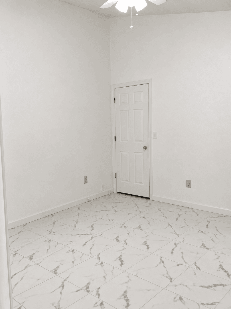 Kissimmee House: 4334 Creekside Blvd.