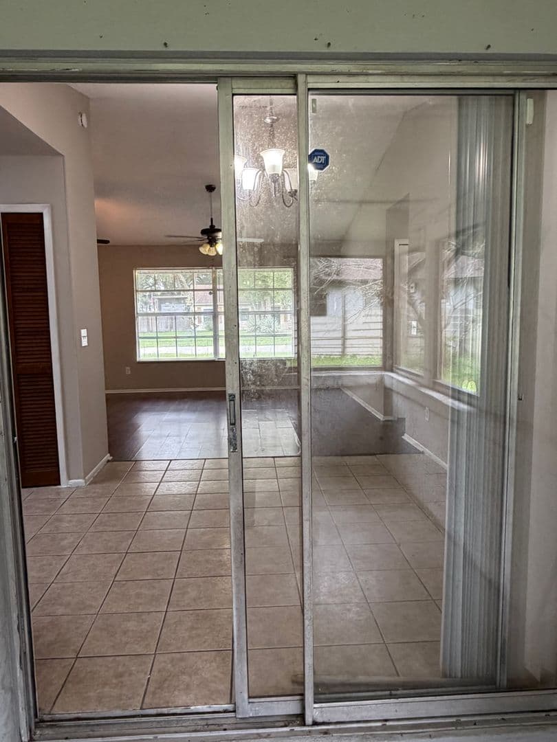 Kissimmee House: 2425 Oak Hollow