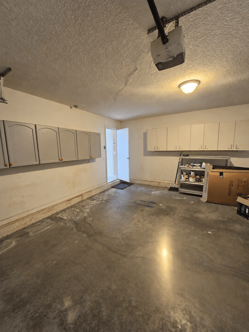 Sanford House: 410 Fairfield Drive