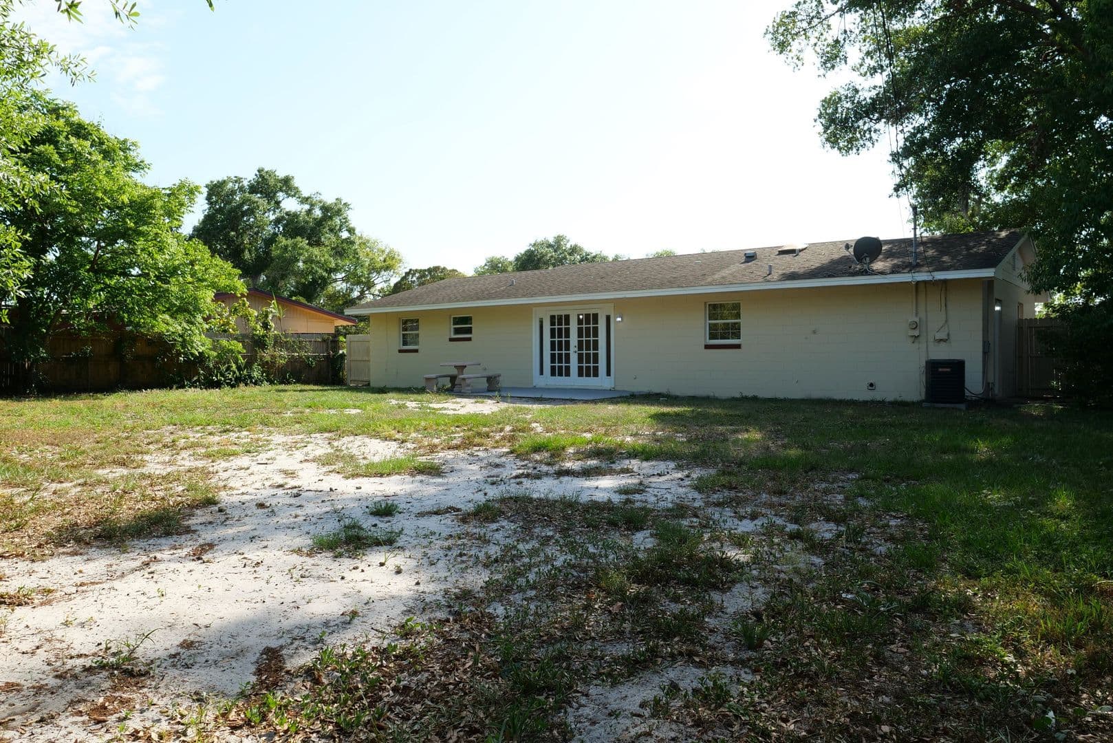 Orlando House: 521 Chiles Lane