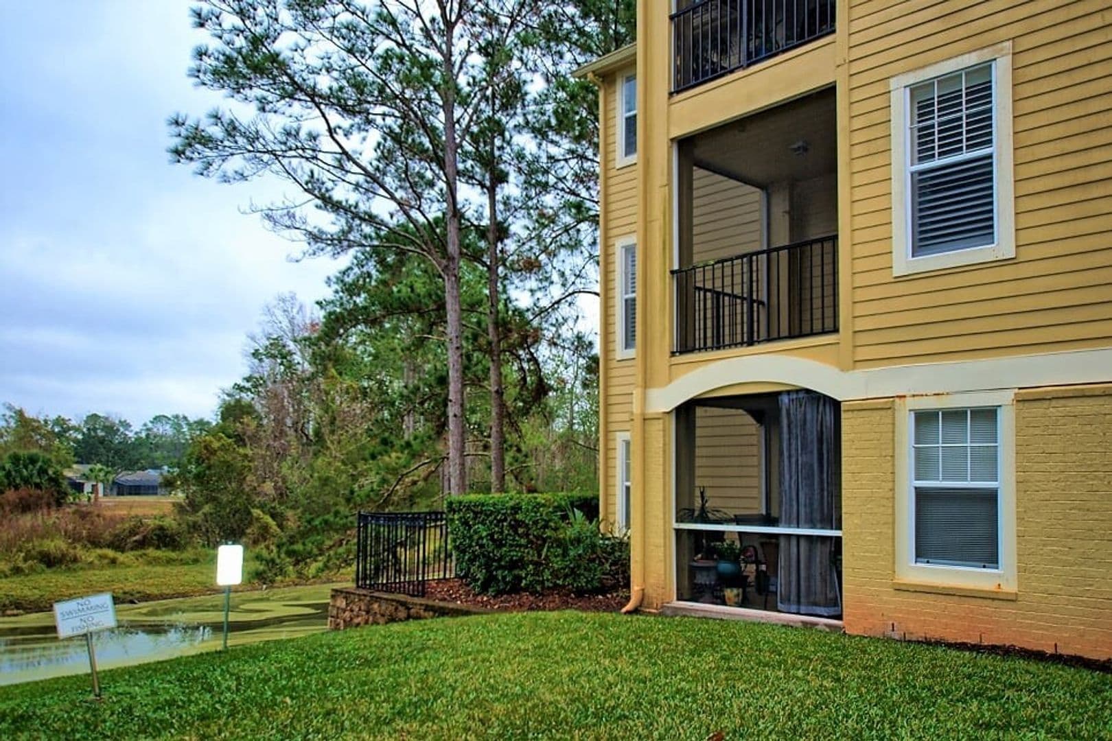 Longwood Condo: 413 Summit Ridge Place