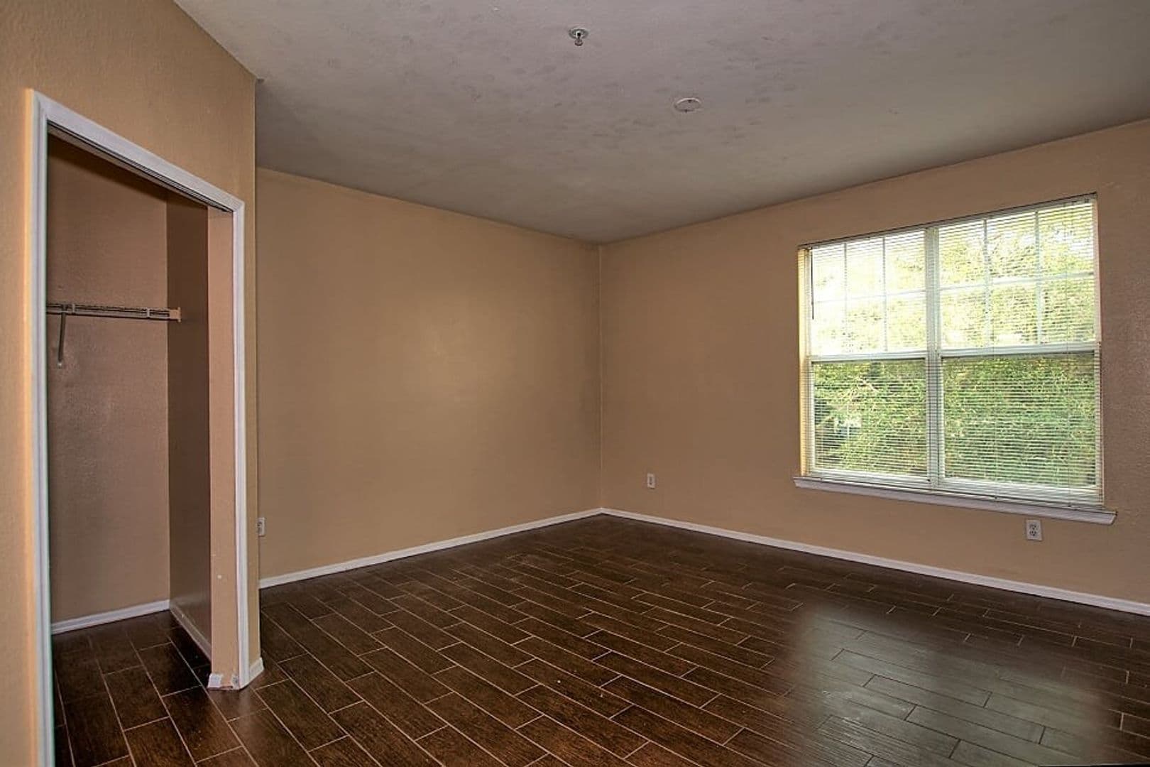 Longwood Condo: 413 Summit Ridge Place