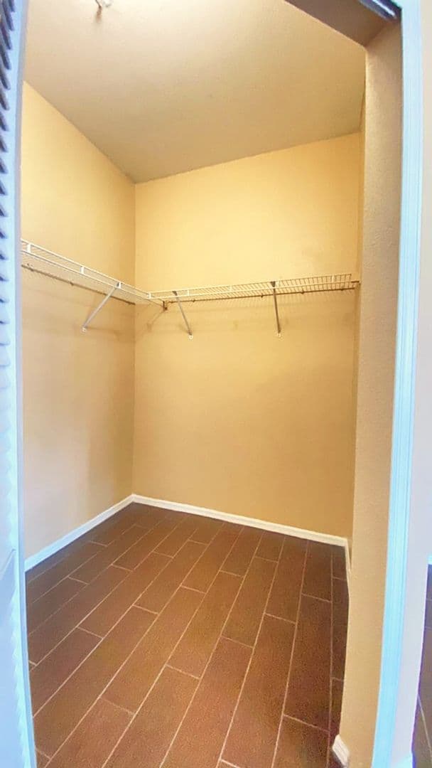 Longwood Condo: 413 Summit Ridge Place